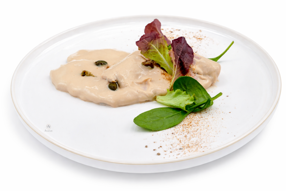 Vitello tonnato con capperi
